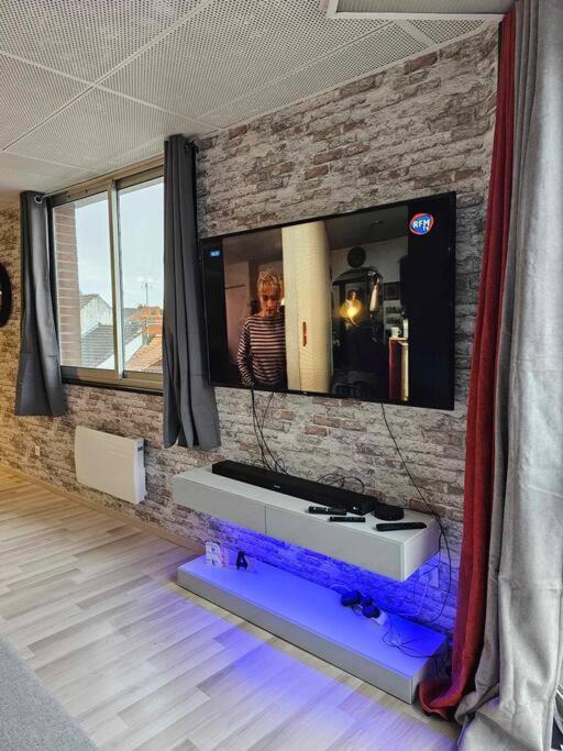 Cosy Loft - Calais Apartment Exterior photo