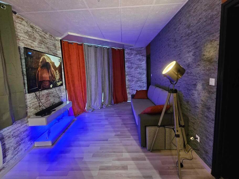 Cosy Loft - Calais Apartment Exterior photo